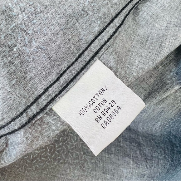 Bugatchi Shaped Fit Print Button down Shirt - Picture 6 of 6